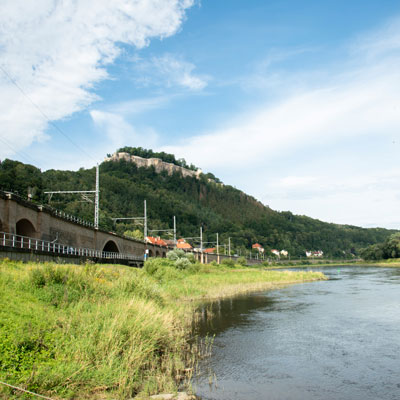 Die Elbe mit der Festung